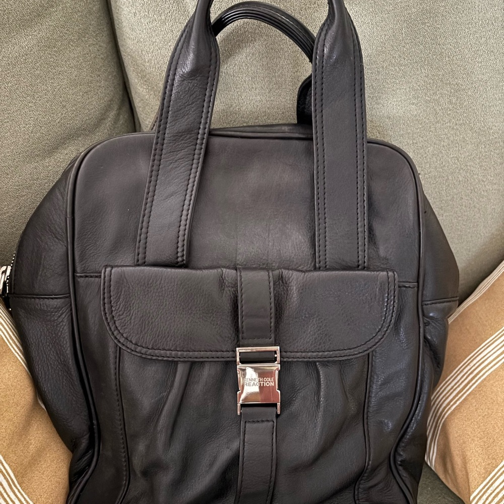 Kenneth Cole Reaction Black Leather Bag with Gold Clasp